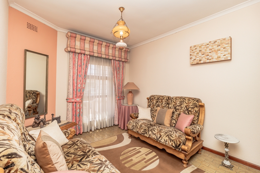 4 Bedroom Property for Sale in Goodwood Park Western Cape